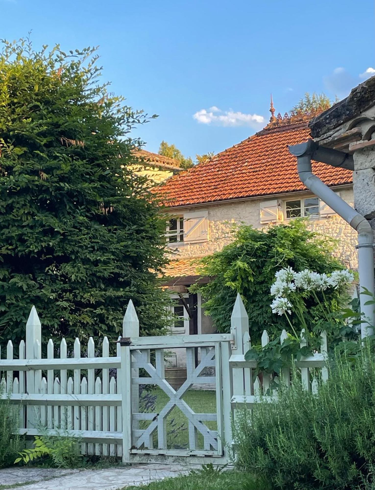 Bed and Breakfast La Grange Du Barry Belveze Екстер'єр фото